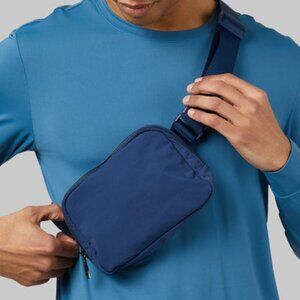 32 Degrees Cool Unisex Crossbody Bag - Inky Indigo Blue